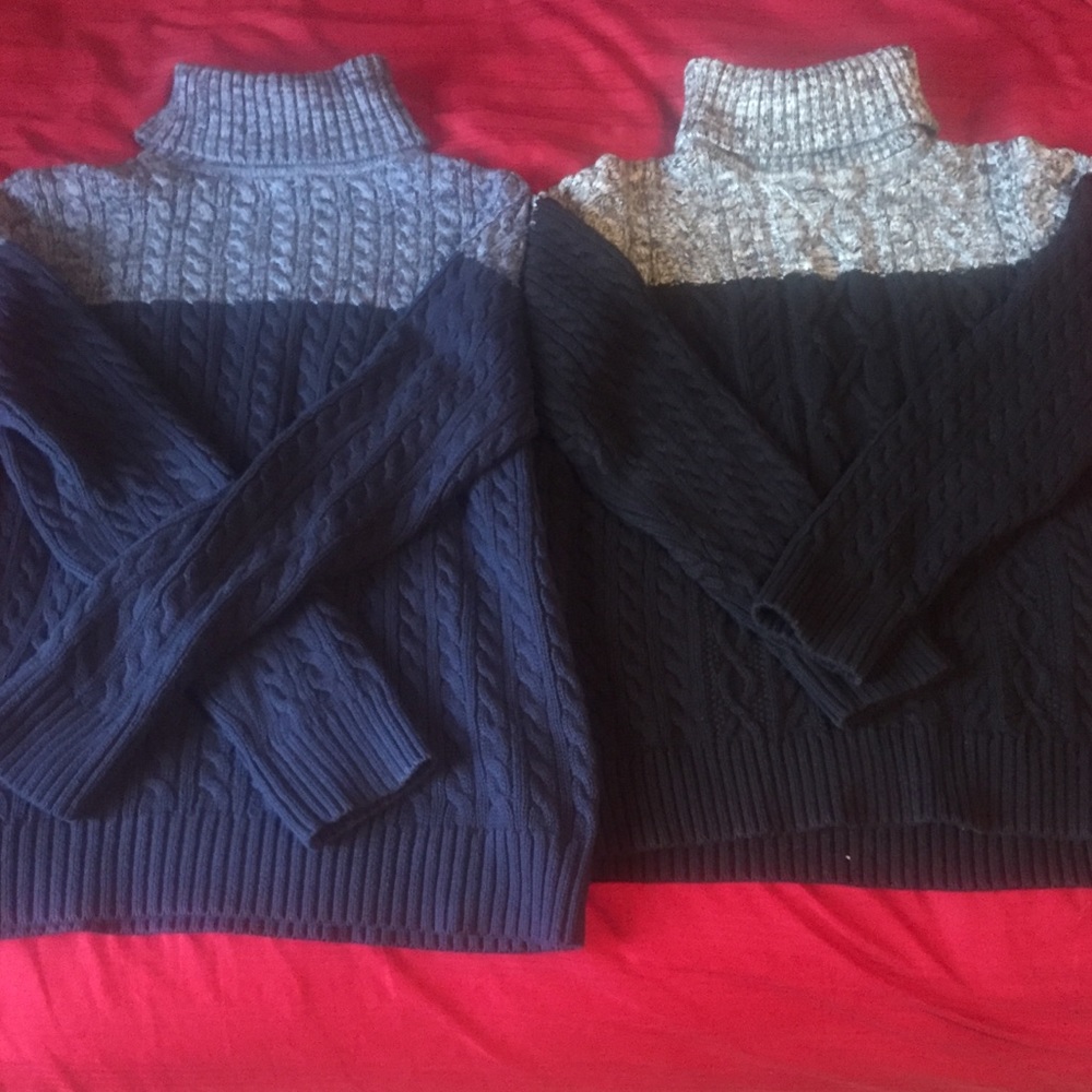 2 Croft & Barrow color block cable knit sweaters